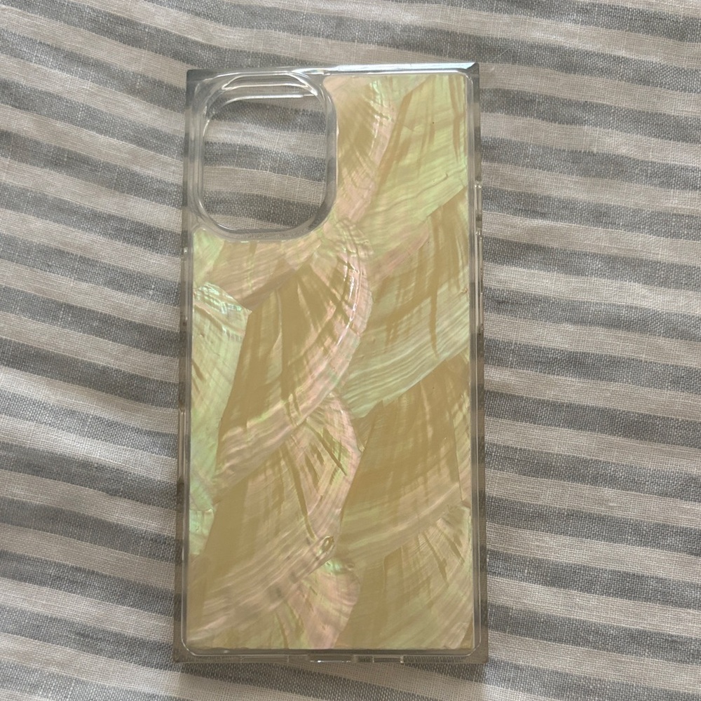 Flaunt Mother of Pearl iPhone 16 case- butter yellow
